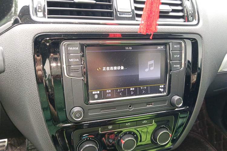 Used Volkswagen Sagitar 2017 230TSI Automatic Comfort Version
