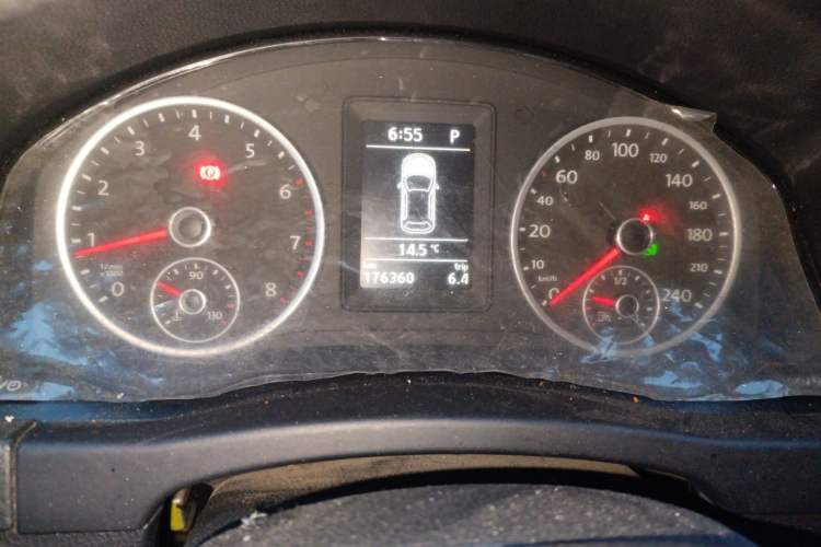 Used Volkswagen Tiguan 2016 280TSI Automatic Two-Wheel Drive Silk Road Comfort Edition Instrument Cluster