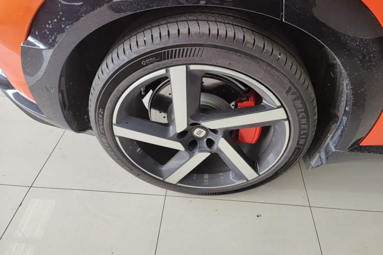 Used Xiaomi Auto YU7 2025 Ultra-Long Range High-Performance All-Wheel-Drive Max Edition
