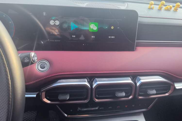 Used JETOUR X70 PLUS 2024 Champion Edition 1.5T DCT Champion PRO 5-Seater Audio And AC Panel