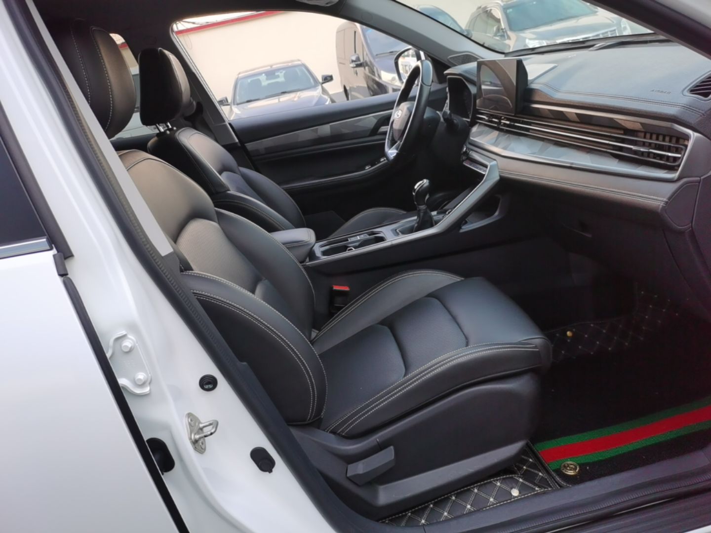 Geely Auto Vision X6 2021 PRO 1.4T Manual Luxury Model - Luxury — снимка 19