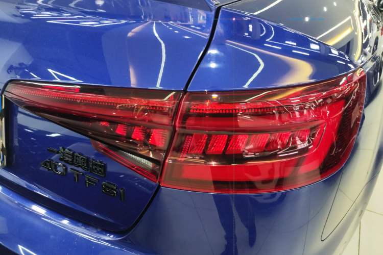 Used Audi A4L 2019 40 TFSI Fashion Version China V