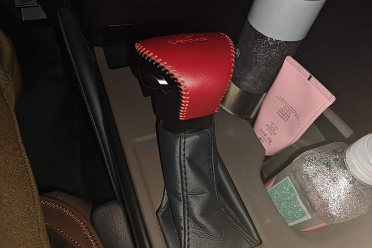 Used Lexus ES 2023 200 Excellence Edition
