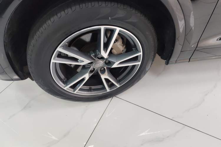 Used Audi Q5L 2018 40 TFSI Prestige Fashion Edition China VI
