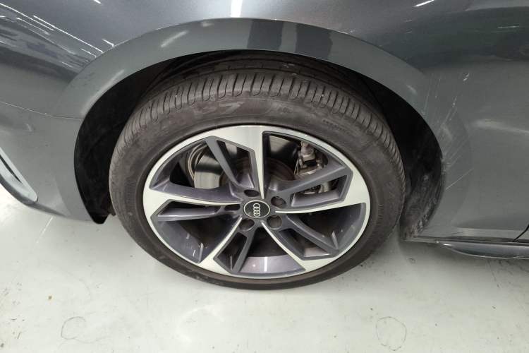 Used Audi A4L 2024 40 TFSI Fashion Dynamic Model