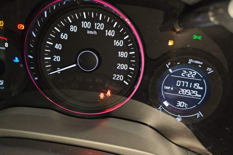 Used Honda Vezel 2020 1.5L CVT Pioneer Edition
