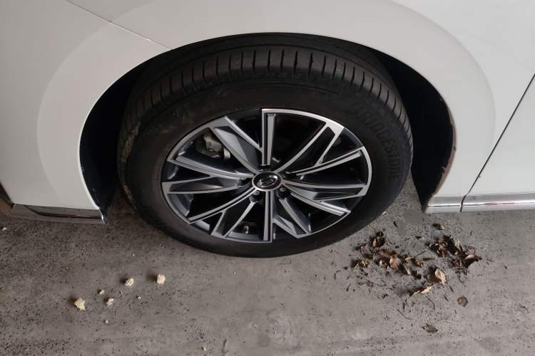 Used GAC Trumpchi M8 2024 Master Series 400T Prestige Edition Exterior 4