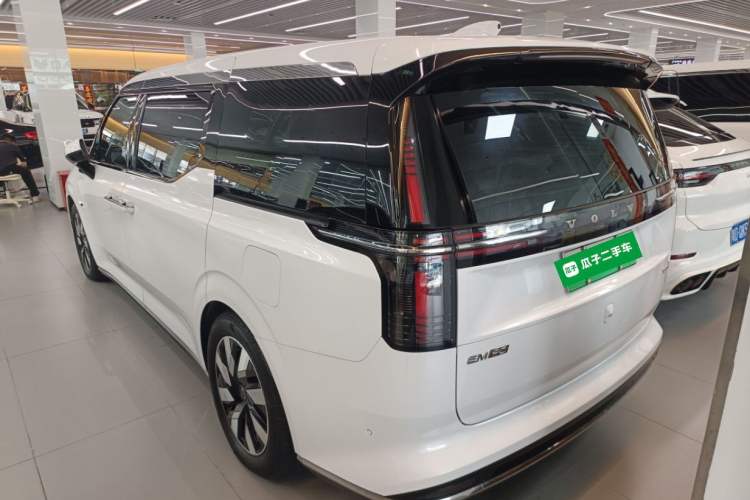 Used Volvo EM90 2025 Ultra Six-Seater