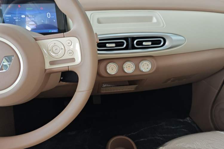 Used Wuling Hongguang MINIEV 2025 Four-Door Version Advanced Edition
