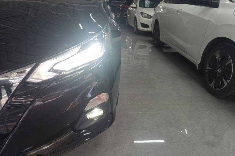 Used Nissan Teana 2021 2.0L XL Comfort Edition Left Front Headlight