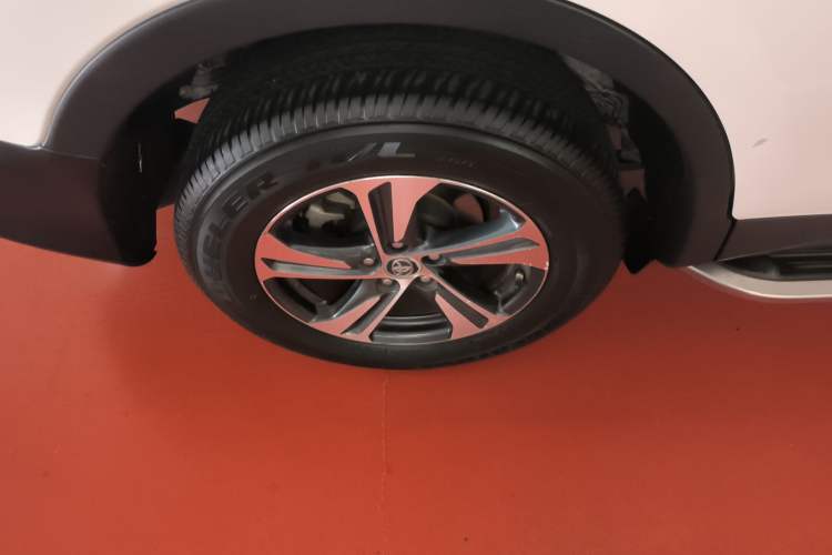 Used Toyota RAV4 2015 2.0L CVT Two-Wheel Drive Fashion Edition
