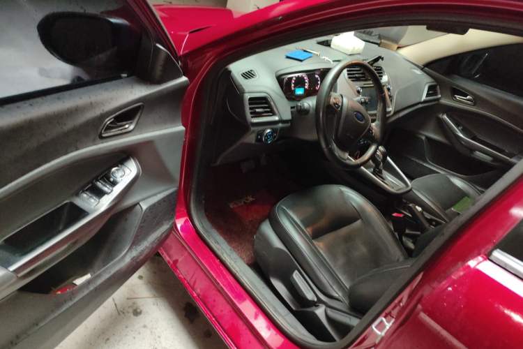 Used Ford Escort 2017 Happiness Edition 1.5L Automatic Fashion Version
