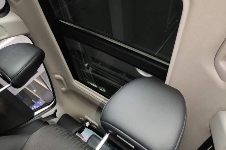 Used Honda Vezel 2020 1.5L CVT Pioneer Edition
