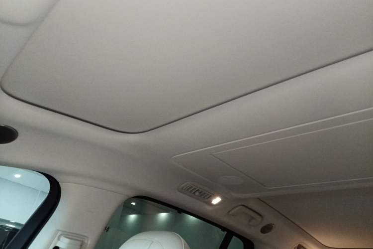 Used Li Auto i8 2025 Model Standard Version
