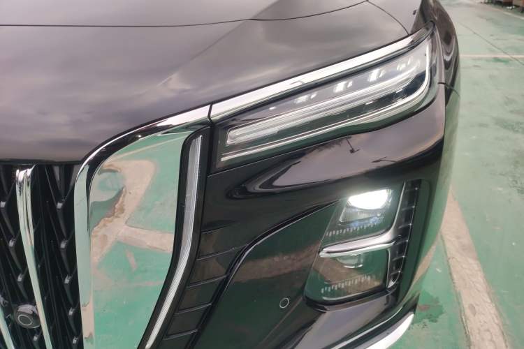 Used Hongqi H5 2025 1.5T DCT Qiyun 500 000th Unit Commemorative Edition
