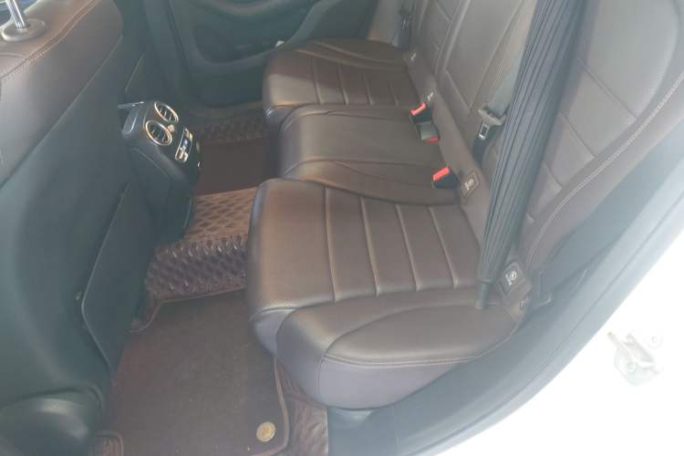 Used Mercedes-Benz GLC 2020 Facelift GLC 300 L 4MATIC Dynamic Edition
