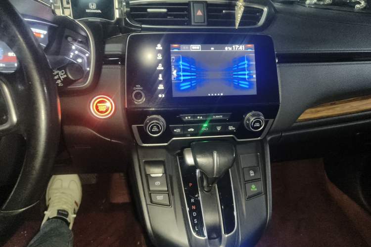 Used Honda CR-V 2017 240TURBO CVT Front-Wheel Drive Fashion Edition