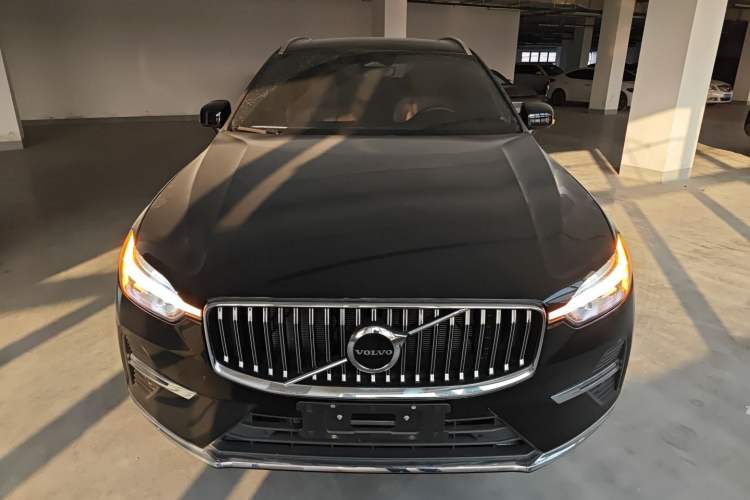 Used Volvo XC60 2024 B5 4x4 Smart Luxury Edition