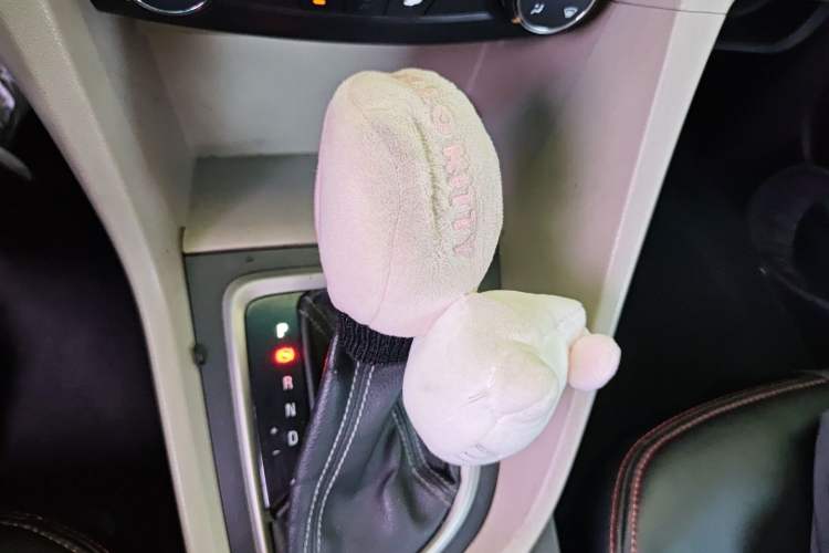 Used Buick GT 2015 15N Automatic Elite Version Gear Lever