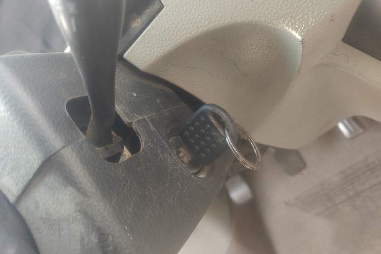 Used Jinbei New Hiace X30L 2018 1.5L Box Truck Wealth Edition DLCG14