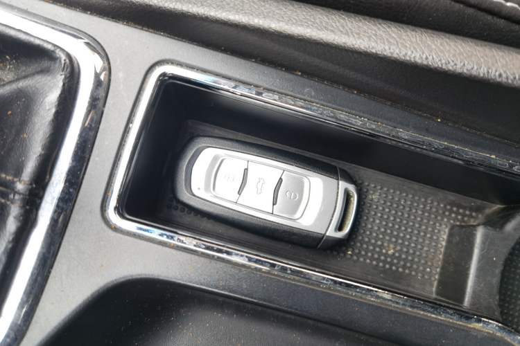 Used Geely Auto Emgrand 2016 Sedan 1.5L Manual Upward Edition