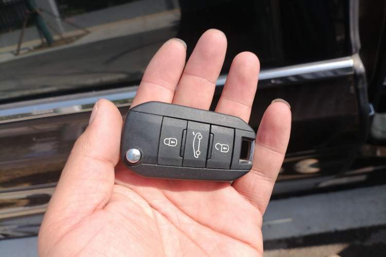 Used Peugeot 408 2014 1.8L Automatic Luxury Edition