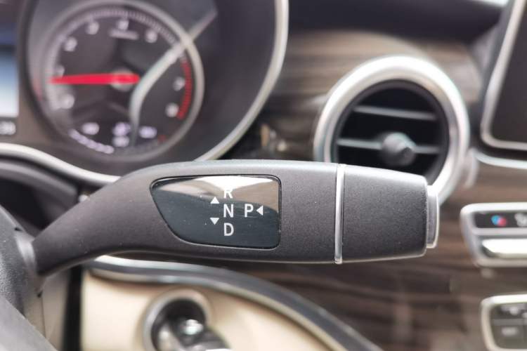 Used Mercedes-Benz V-Class 2016 V 260 Avantgarde Edition