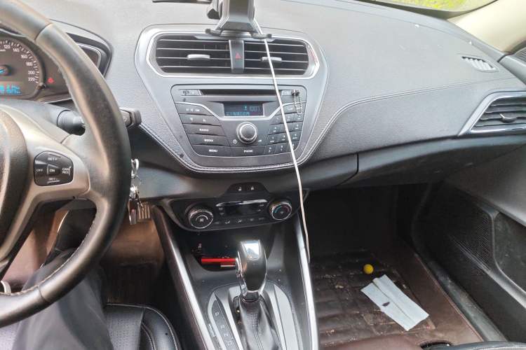 Used Ford Escort 2015 1.5L Automatic Fashion Model
