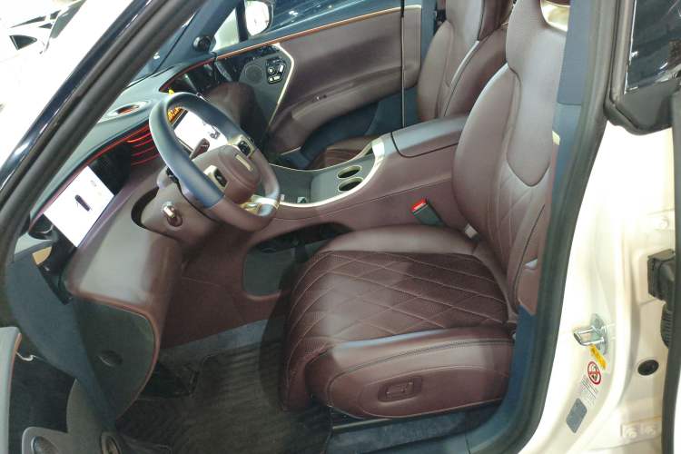 Used Avatr 11 2025 Year Updated Max Extended-Range Version Left Front Seat