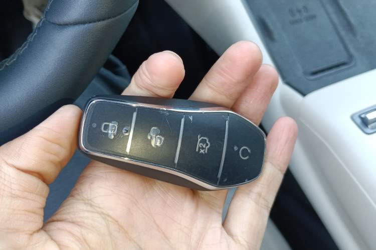 Used BYD Qin L 2025 EV 545KM Excellence Edition Vehicle Key