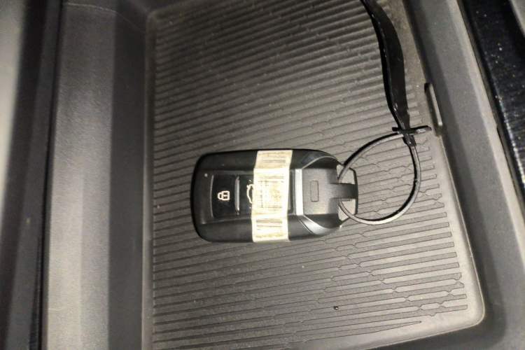 Used Dongfeng Aeolus Yixuan MAX 2023 1.5T Super-Powered Dad Edition
