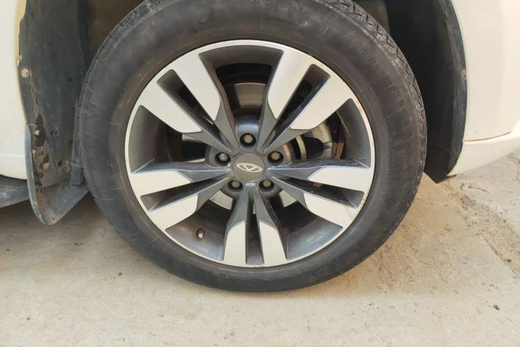 Used Chery Tiggo 3 2016 1.6L CVT ZhiShang Edition Exterior 1