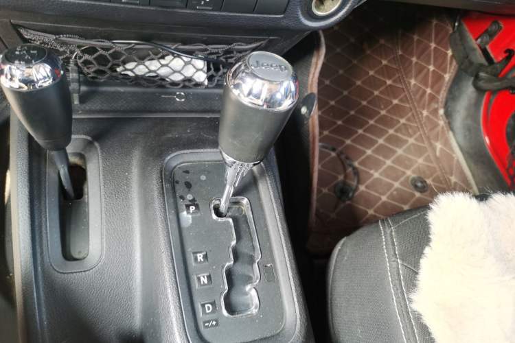 Used Jeep Wrangler 2015 2.8TD Sahara Four-Door Comfort Edition