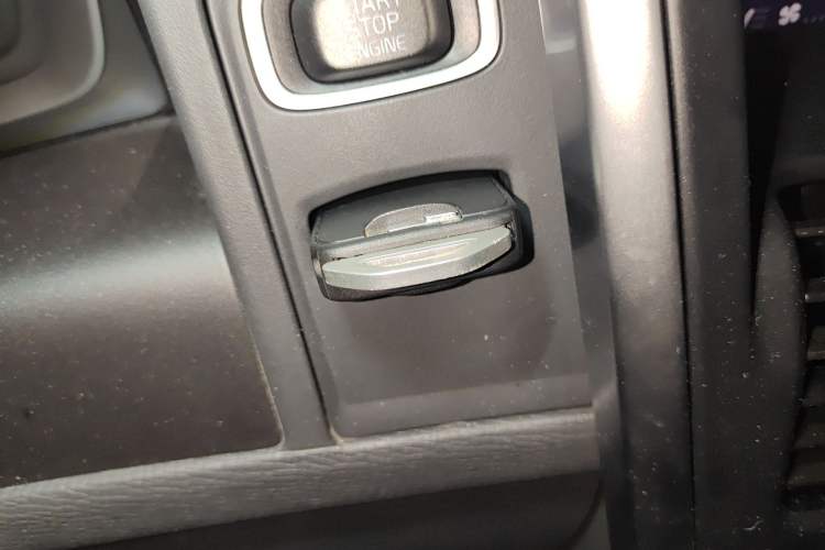 Used Volvo XC60 2017 T5 Smart Upgrade Edition