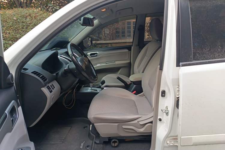 Used Mitsubishi Pajero Sport 2013 3.0L Automatic 4x4 Executive Edition