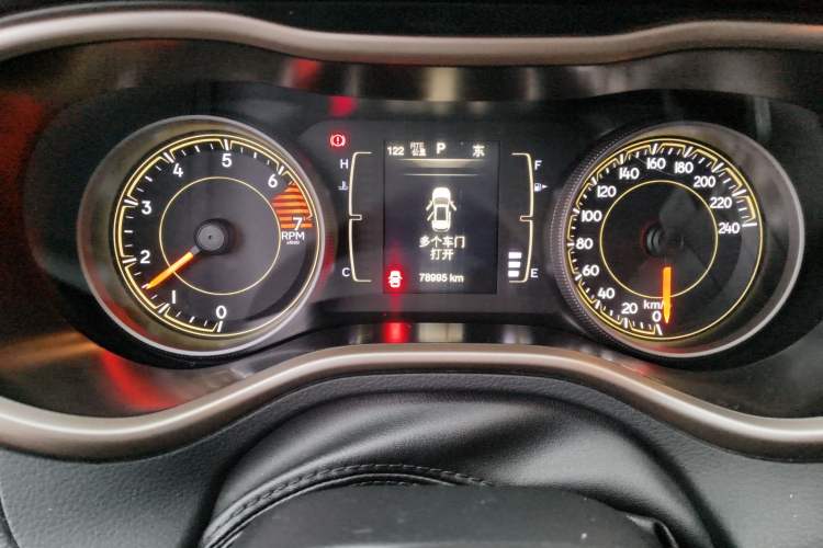 Used Jeep Cherokee 2016 2.4L Leading Edition