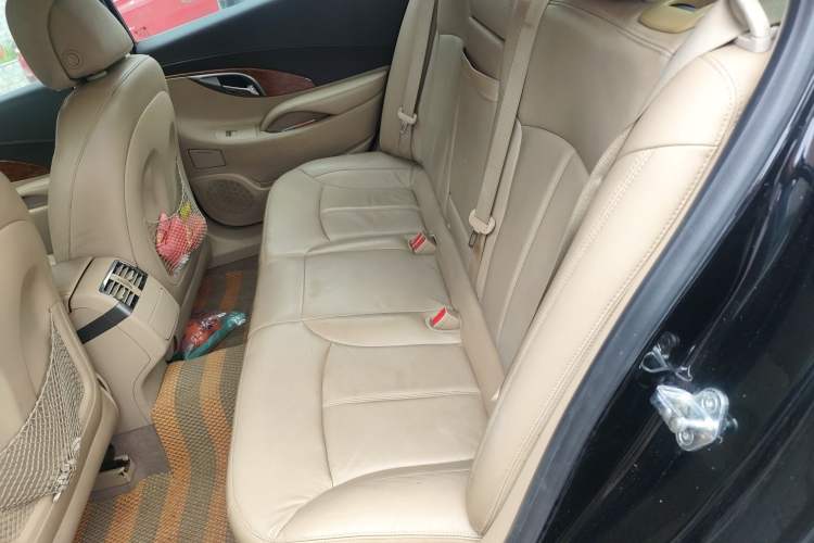 Used Buick LaCrosse 2012 2.4L SIDI Elegant Edition Left Rear Seat