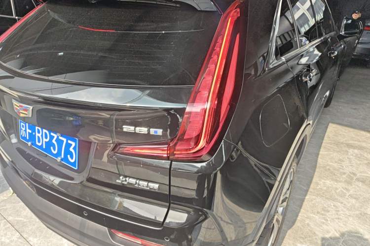 Used Cadillac XT4 2022 28T Two-Wheel Drive Prestige Version
