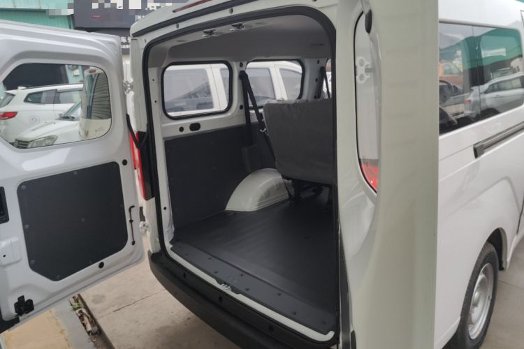 Used Wuling Yangguang 2025 Model 400km Bus Edition—Comfort Edition