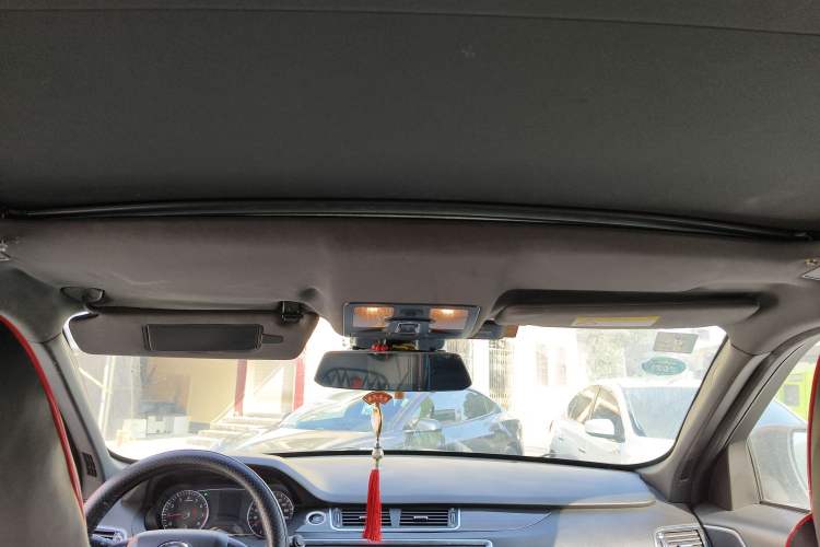 Used Land X7 2015 2.0T Panoramic Luxury Edition
