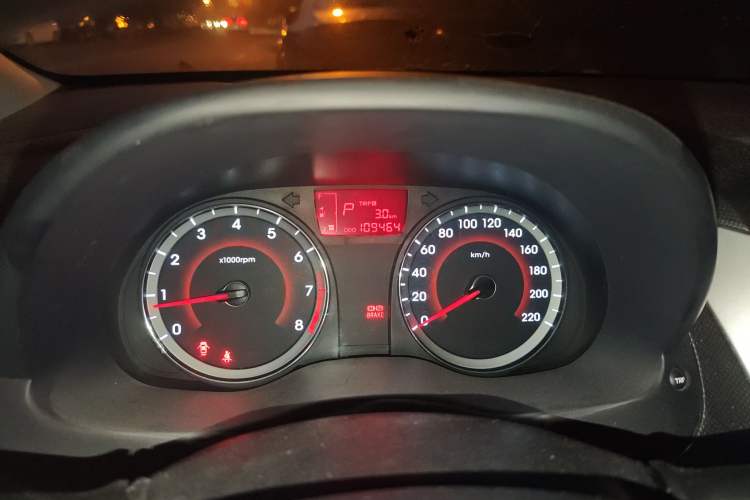 Used Hyundai Verna Ray 2014 1.4L Automatic GLX Instrument Cluster