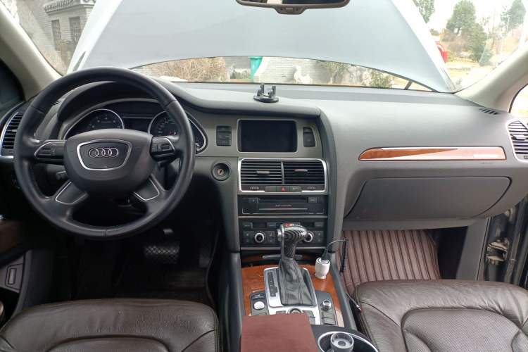 Used Audi Q7 2014 35 TFSI Ambition Edition
