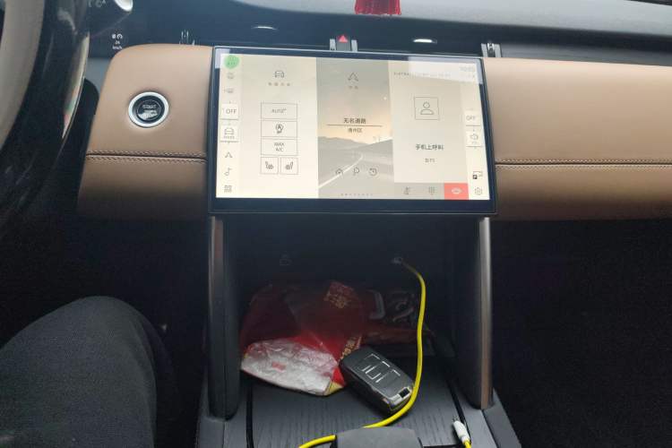 Used Land Rover Discovery Sport 2024 Luxury Custom Edition Audio And AC Panel