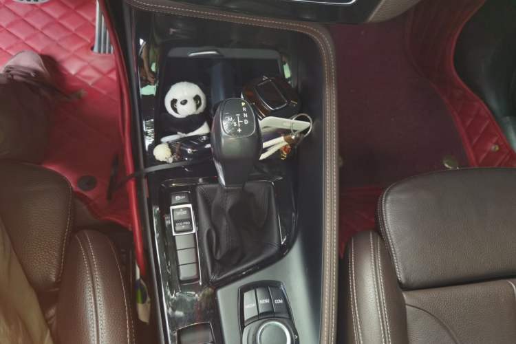 Used BMW X1 2019 sDrive18Li Premium Edition Gear Lever