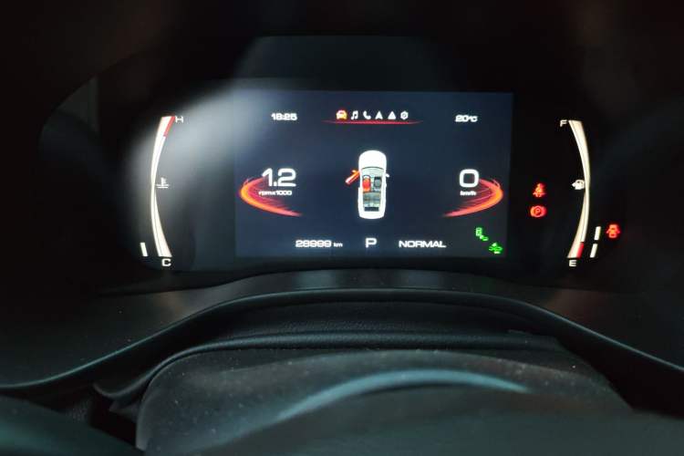 Used Haval JOLION 2021 1.5T Automatic Four-Door Version Odometer Close Up