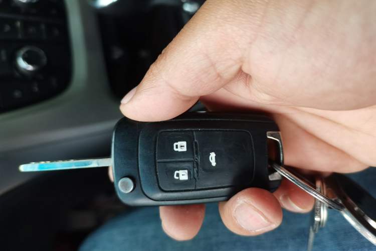 Used Buick GT 2013 GT 1.8L Automatic Fashion Edition Vehicle Key