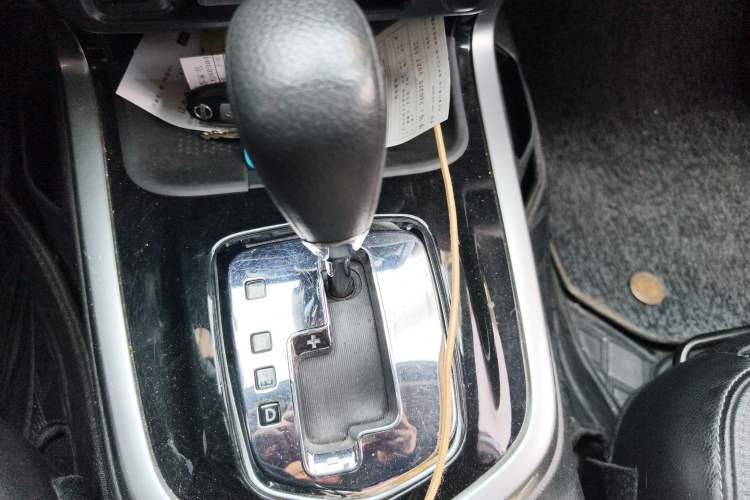 Used Nissan Terra 2018 2.5L Automatic 2WD Luxury Edition