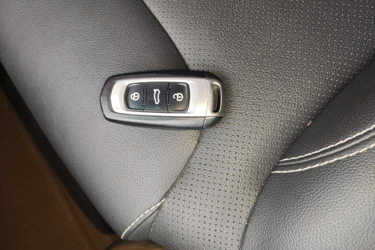 Used Geely Auto Vision X3 2017 1.5L Automatic Luxury Model Vehicle Key