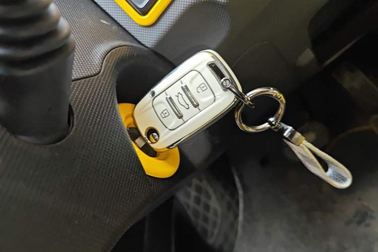 Used Wuling Hongguang MINIEV 2021 Macaron Premium Model – Lithium Iron Phosphate