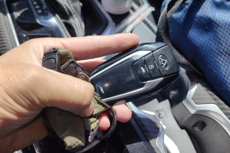 Used SAIC MAXUS D90 2017 2.0T Automatic All-Wheel Drive Sirius